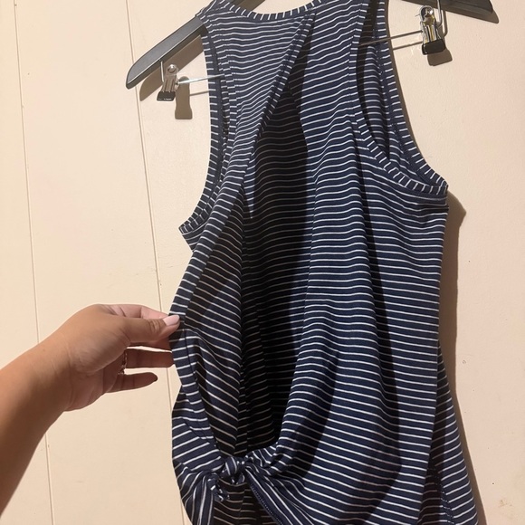Lululemon All Tied Up Tank Modern Stripe Black and White Women Size 8? - Picture 6 of 7